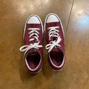 Women’s Converse Like New Size 10.